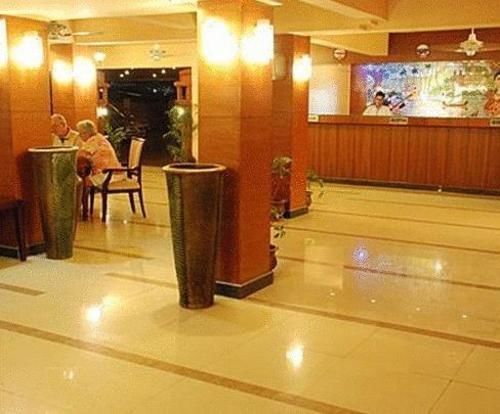 Sun City Resort Baga Bagian luar foto